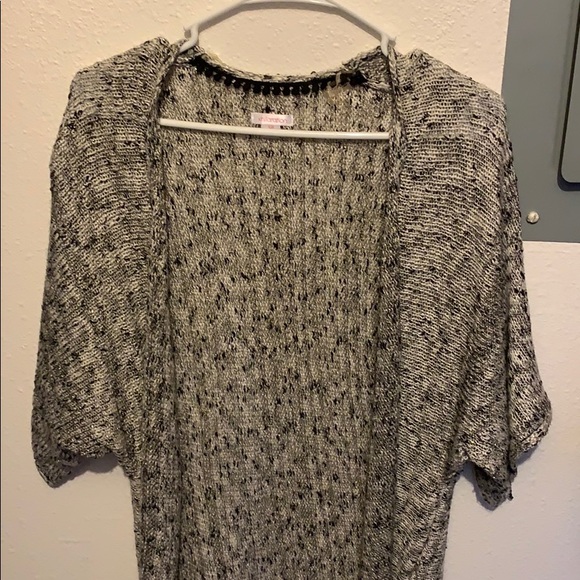 Gray short-sleeved cardigan - Picture 2 of 3